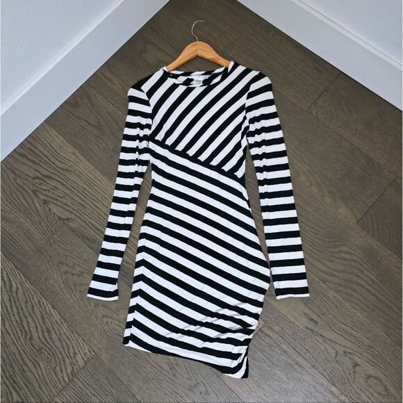 Diane Von Furstenberg Promenade Stripe Colorblock Ruched Long Sleeve Dress - Picture 8 of 14